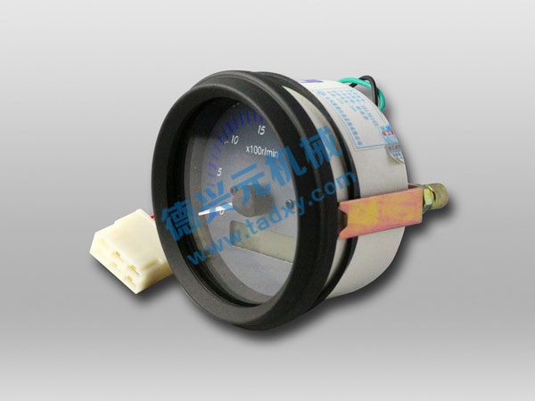 �c(di��n)���鿴Ԕ��(x��)��Ϣ��(bi��o)�}���D(zhu��n)��С�r(sh��)����125�X�� ��x�Δ�(sh��)��1981